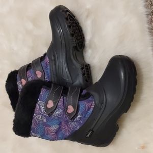 Skechers Fur Lined kids snow boots size 2